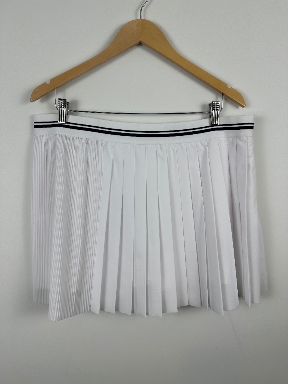 CALIA Golf High Rise Pleated Skort XXL White Navy UPF 50+ NWT